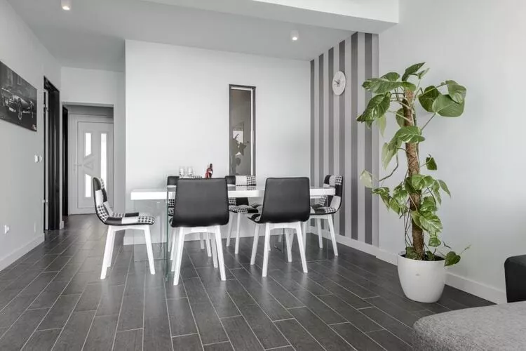 Apartment LaVilla - Two Bedroom Apartment with Balcony and Sea View (Žuti)-Esszimmer