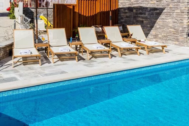 Apartment LaVilla - Two Bedroom Apartment with Balcony and Sea View (Žuti)-Schwimmbad