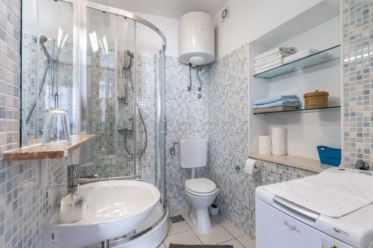 Apartments Sonja - Two Bedroom Apartment with Balcony and Garden View (A3+2) (ST)-Bathroom