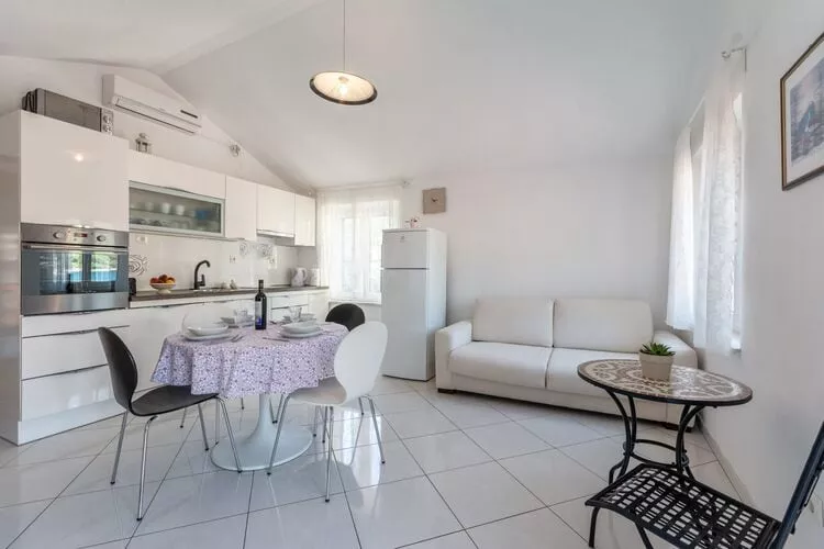 Apartments Sonja - Two Bedroom Apartment with Balcony and Garden View (A3+2) (ST)-Indoor