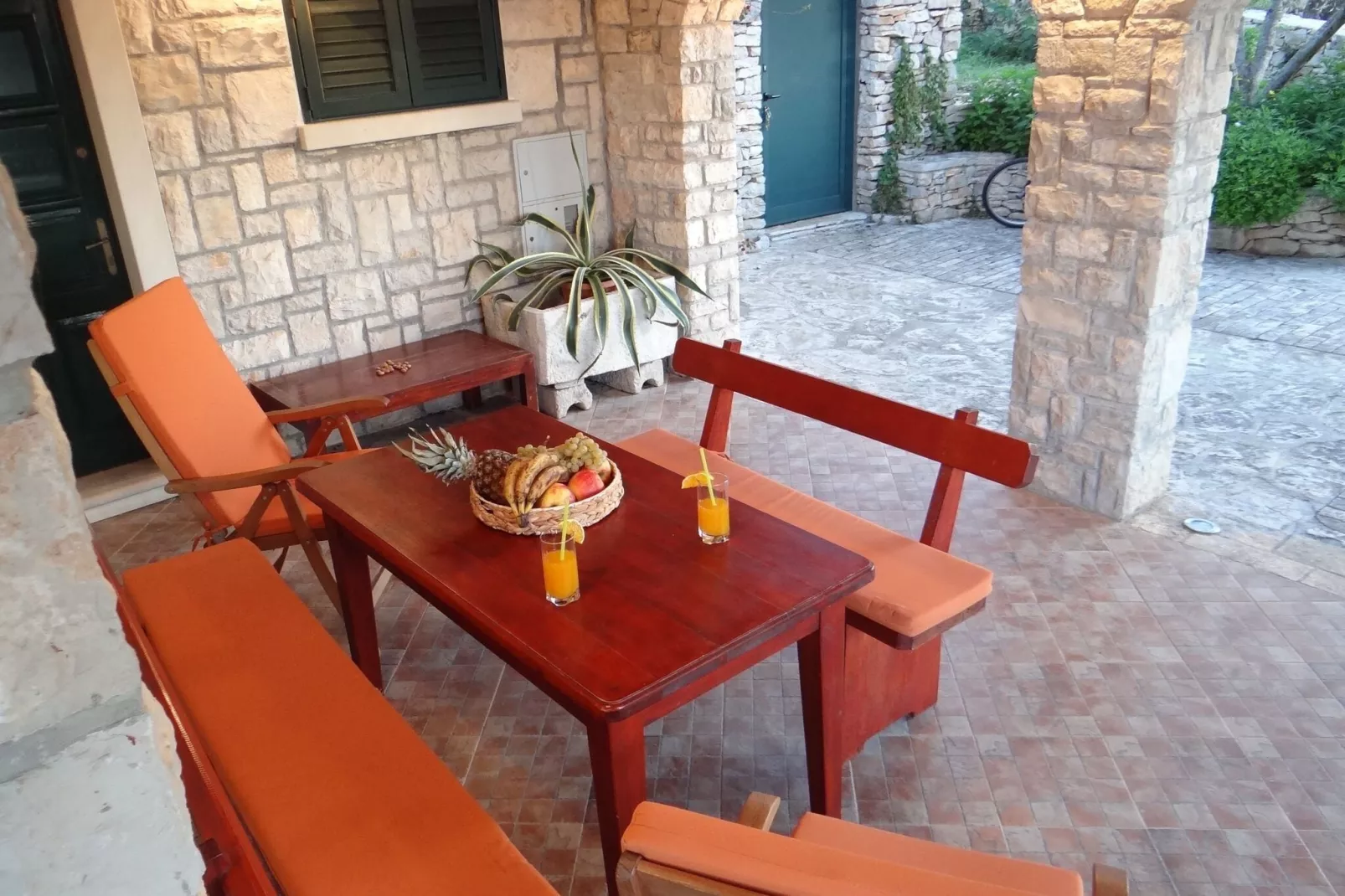 Stone House San Pelegrin-Two Bedroom Holiday Home with Terrace and Sea View-Terrasse