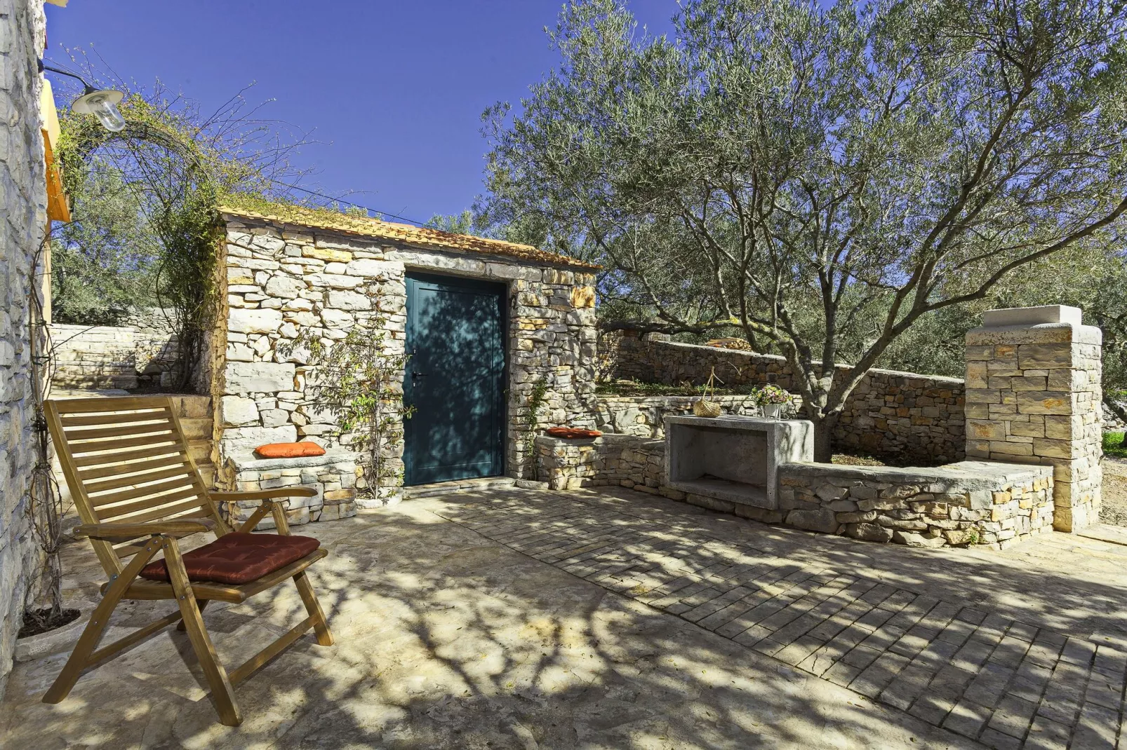 Stone House San Pelegrin-Two Bedroom Holiday Home with Terrace and Sea View-Extérieur