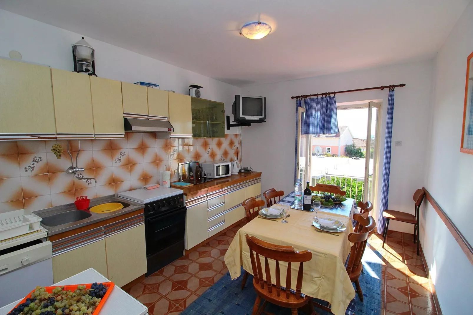 Apartment Domestic - Three Bedroom Apartment with Terrace-Cuisine