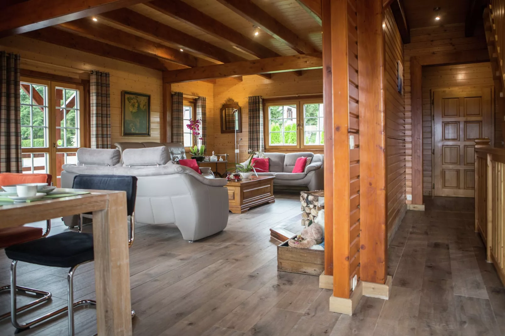Chalet du Soleil-Living room
