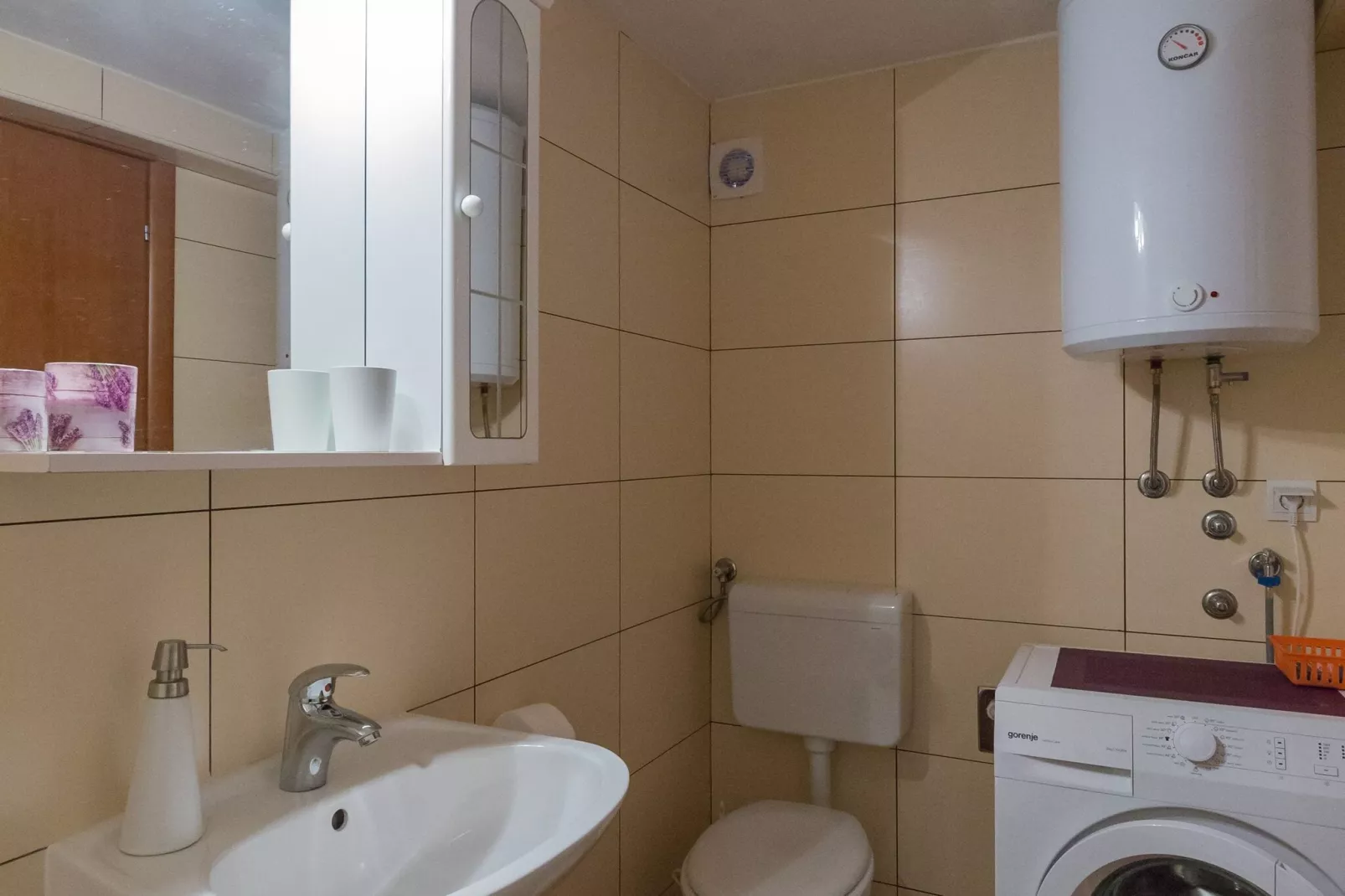 Apartments Lovro - Duplex One Bedroom Apartment with Terrace and Partial Sea View (1)-Bathroom