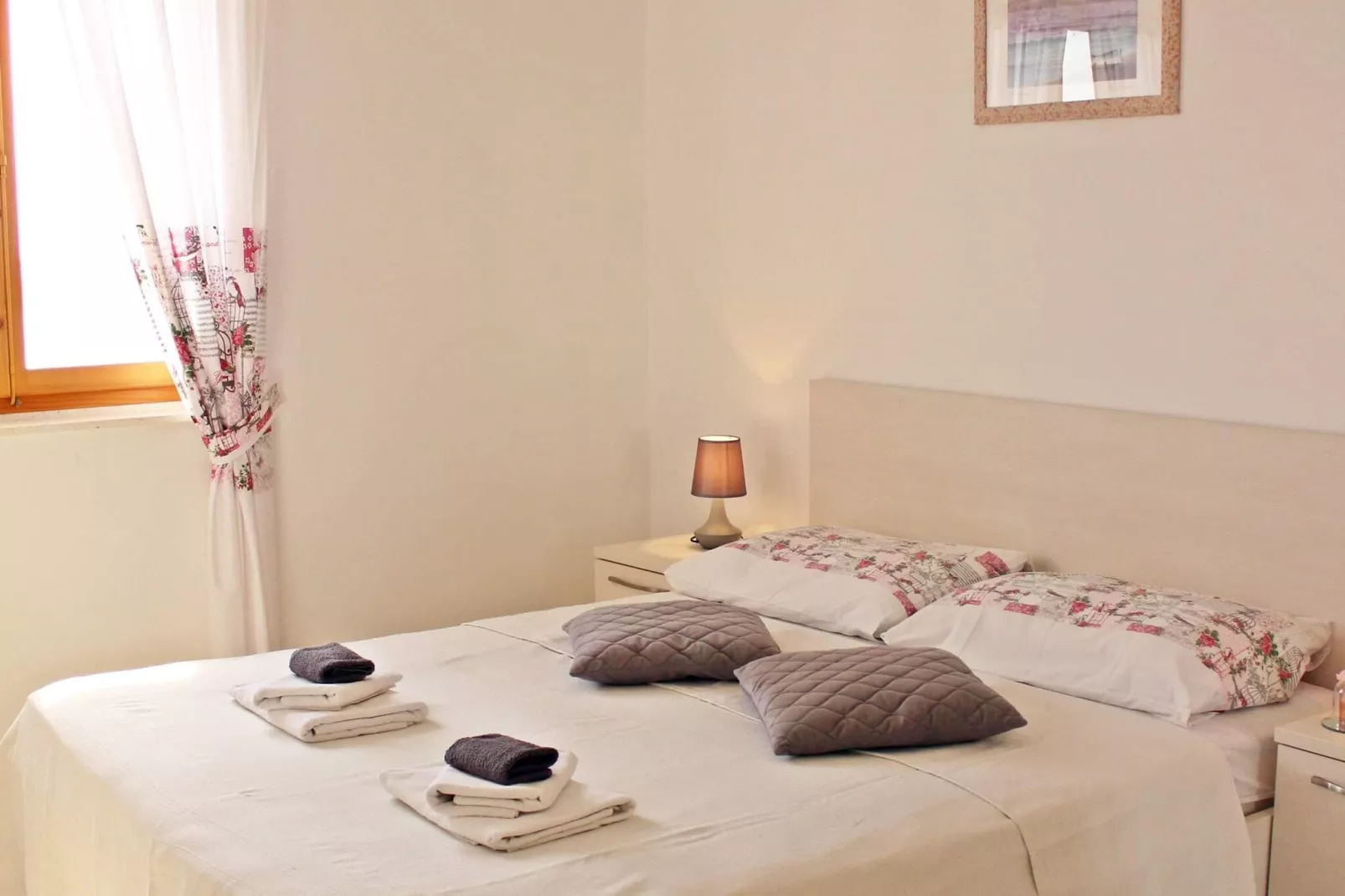 Apartments Lovro - One Bedroom Apartment with Terrace and Sea View (2)-Bedroom