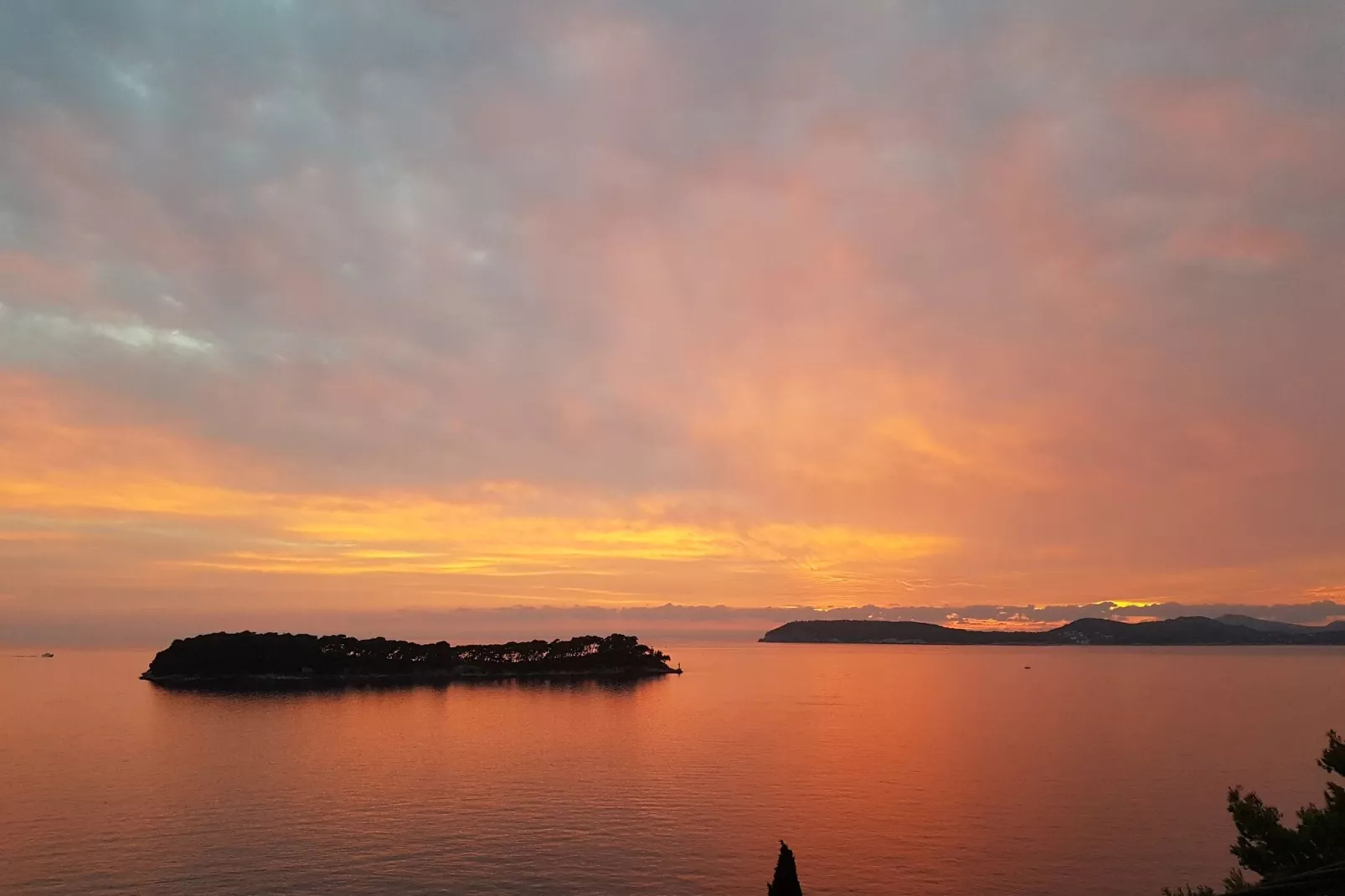 Apartments Lovro - One Bedroom Apartment with Terrace and Sea View (2)-View