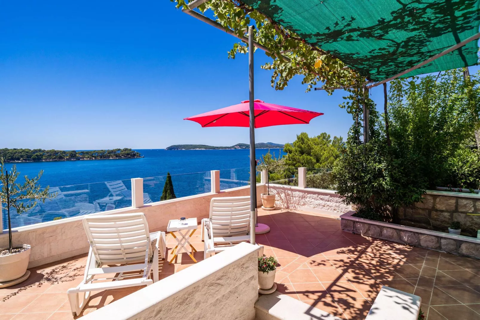 Apartments Lovro - One Bedroom Apartment with Terrace and Sea View (2)-Terrace