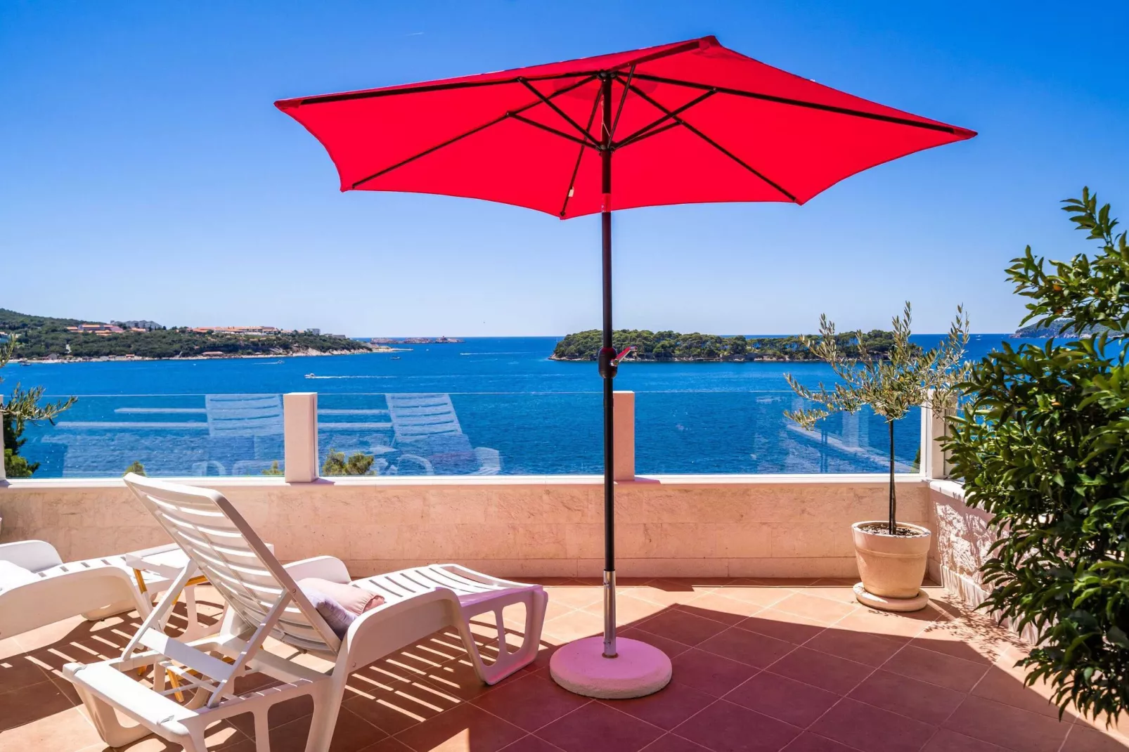 Apartments Lovro - One Bedroom Apartment with Terrace and Sea View (2)-Terrace