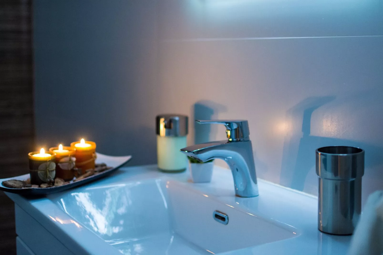 Apartment Boris (ST) - Two Bedroom Apartment with Terrace and Jacuzzi-Bathroom