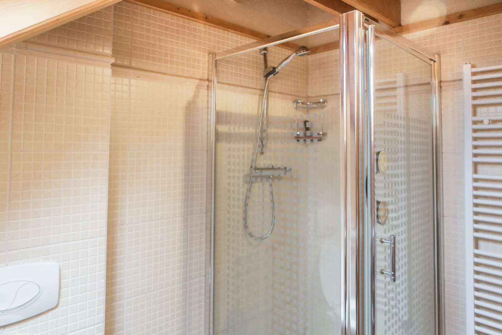 Chalet du Soleil-Bathroom