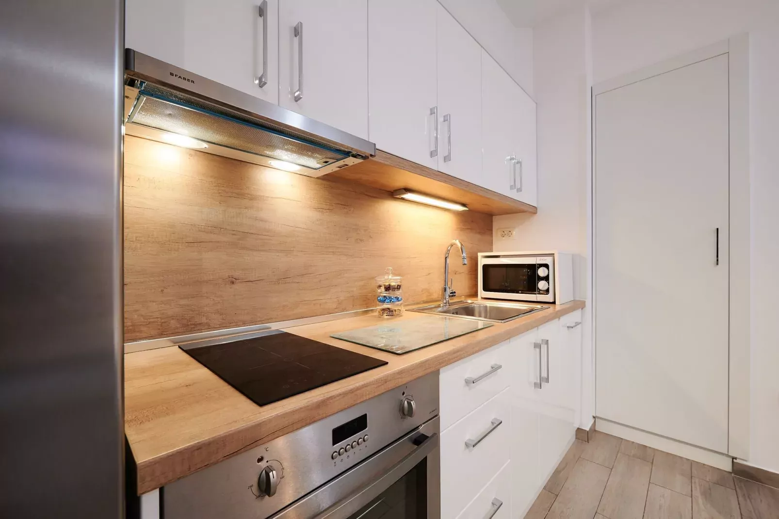 Apartment Boris (ST) - Two Bedroom Apartment with Terrace and Jacuzzi-Kitchen