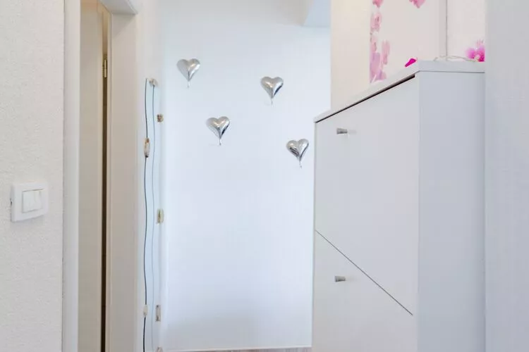Apartment Anamaris (ST) - One Bedroom Apartment with Terrace and Sea View-Indoor