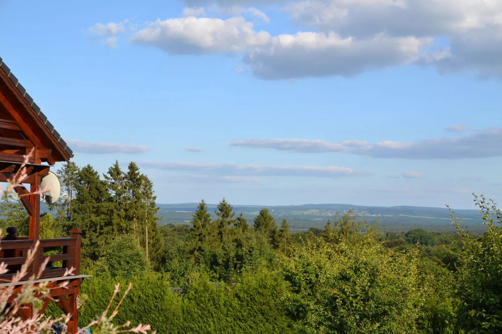 Chalet du Soleil-View summer