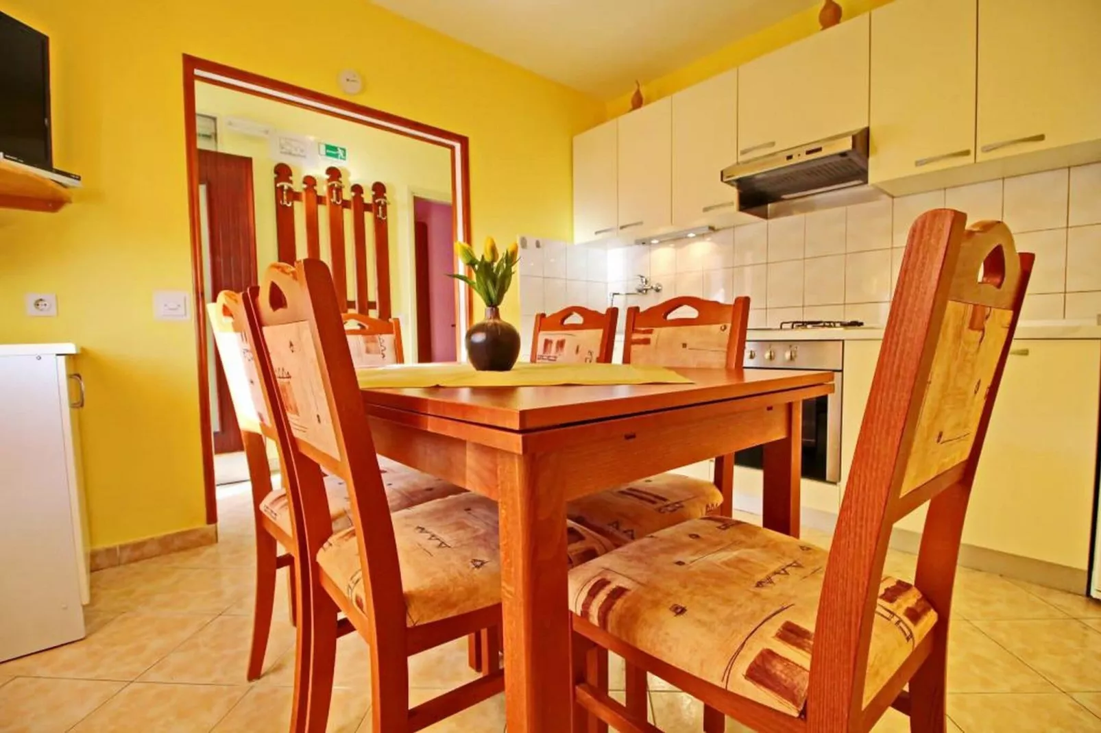 Apartments Villa Senija - Standard Two Bedroom Apartment with Terrace and Sea View (Sunset)-Dining room