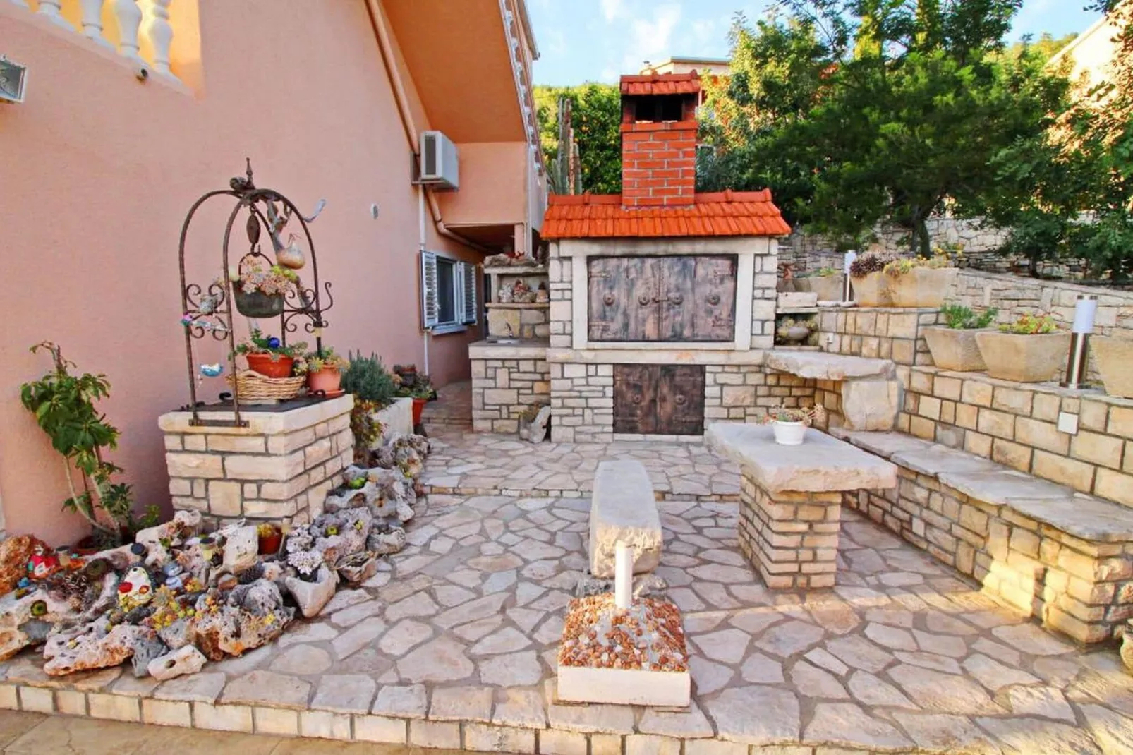 Apartments Villa Senija - Standard Two Bedroom Apartment with Terrace and Sea View (Sunset)-Facilities