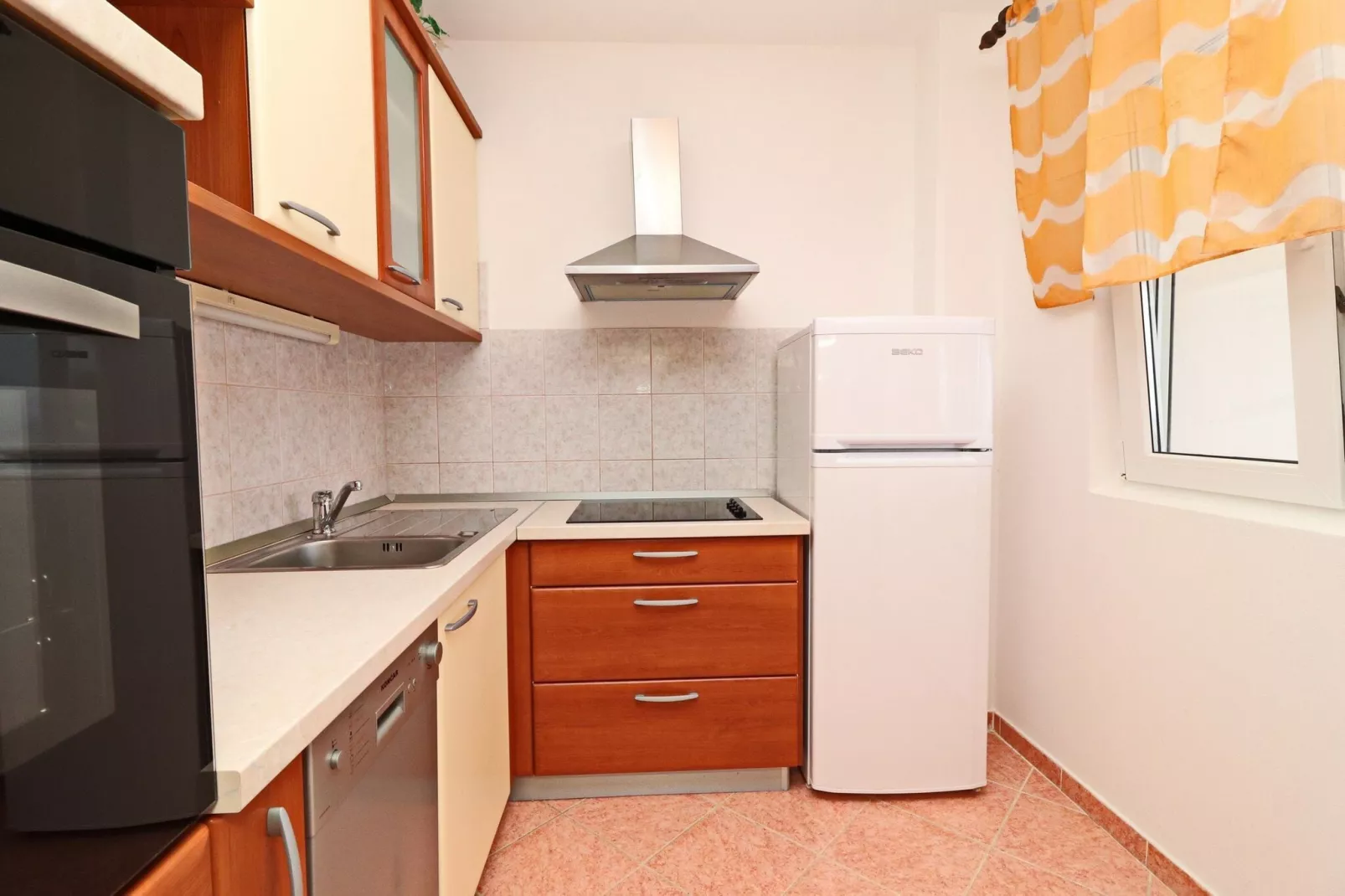 Apartments Villa Senija - Superior Two Bedroom Apartment with Terrace and Sea View (Blue Sky)-Kitchen