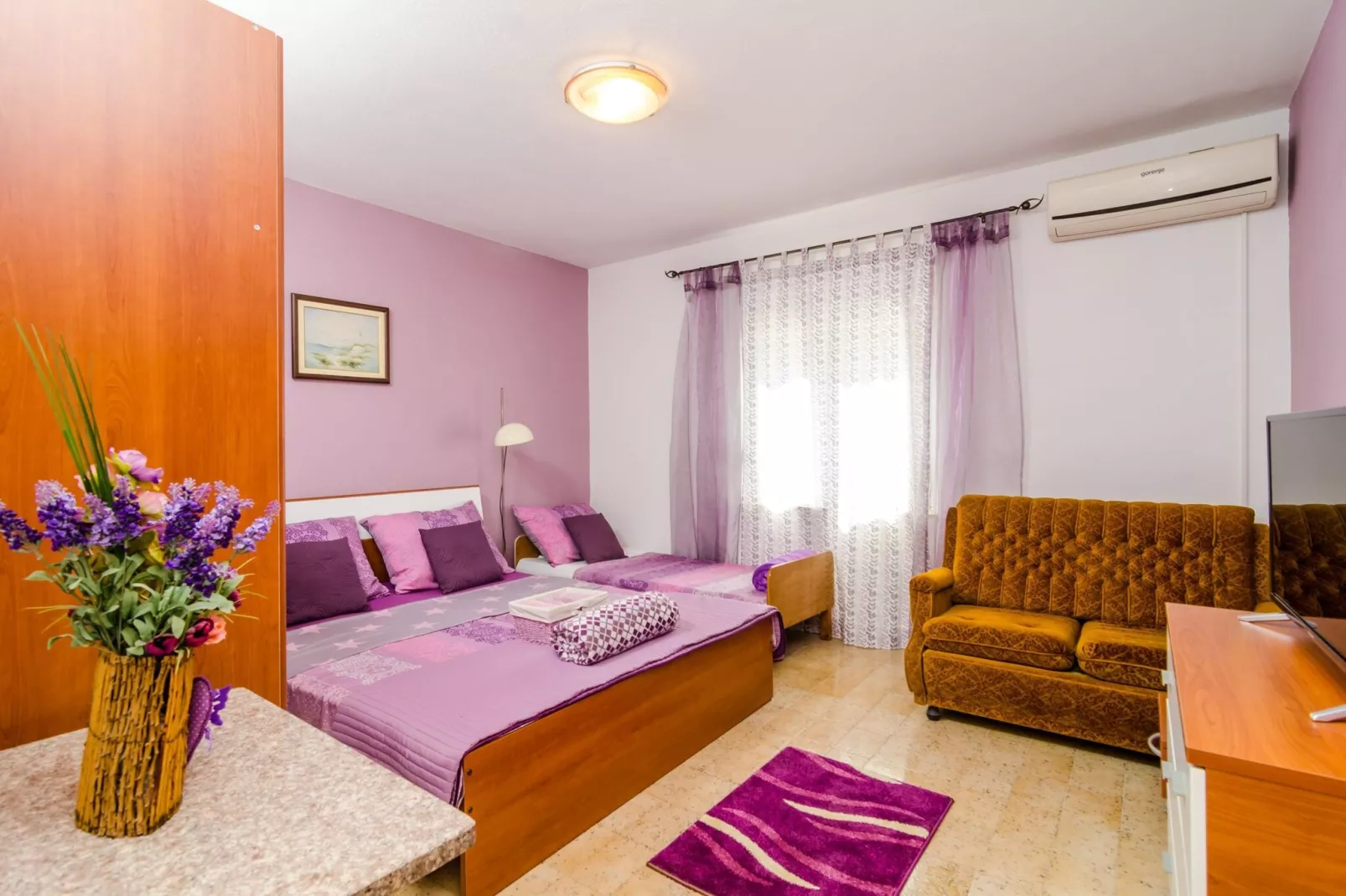 Apartment Bay Of Dreams - Two-Bedroom Apartment with Terrace and Sea View-Bedroom