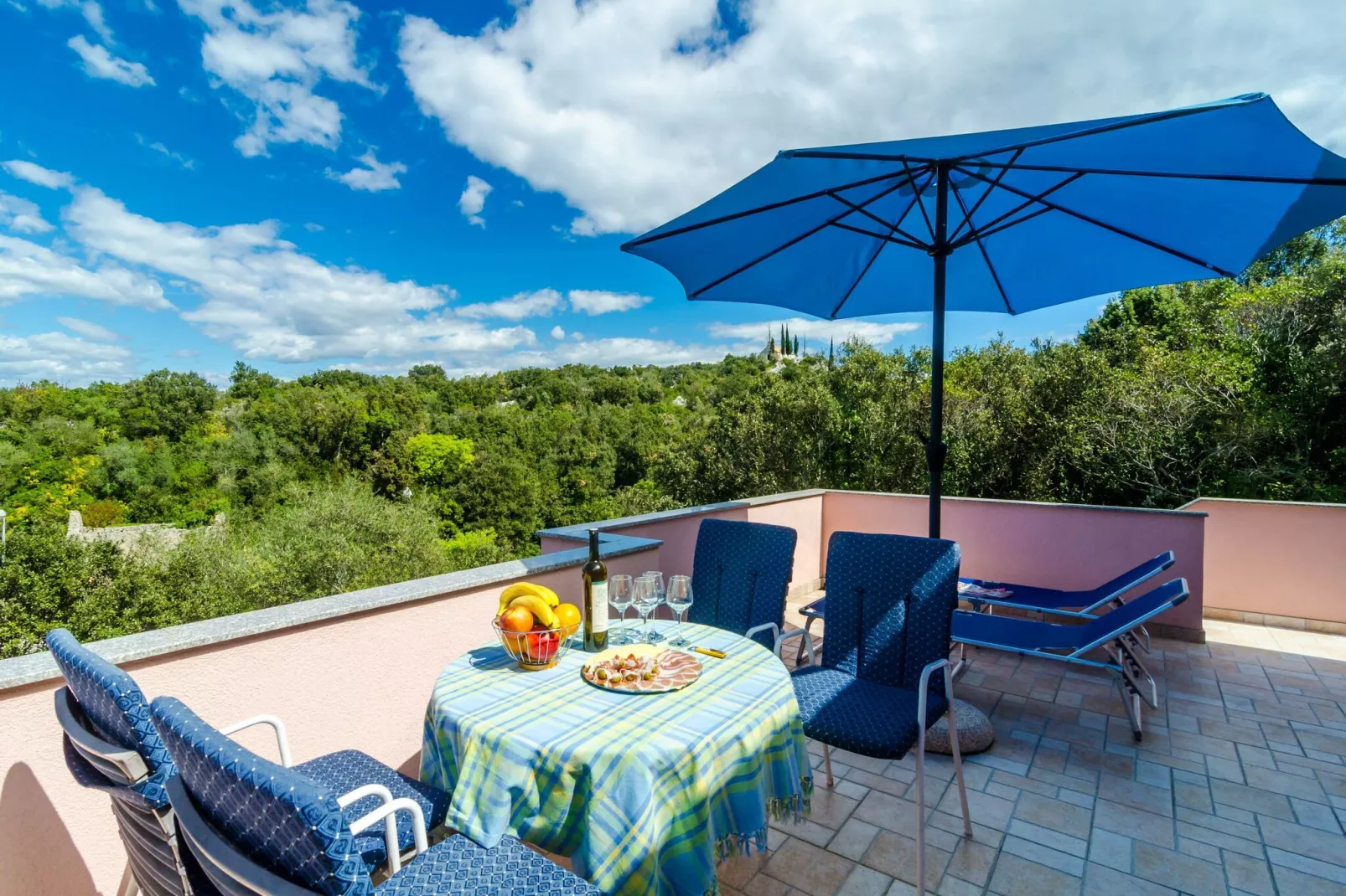 Apartment Bay Of Dreams - Two-Bedroom Apartment with Terrace and Sea View-Terrace
