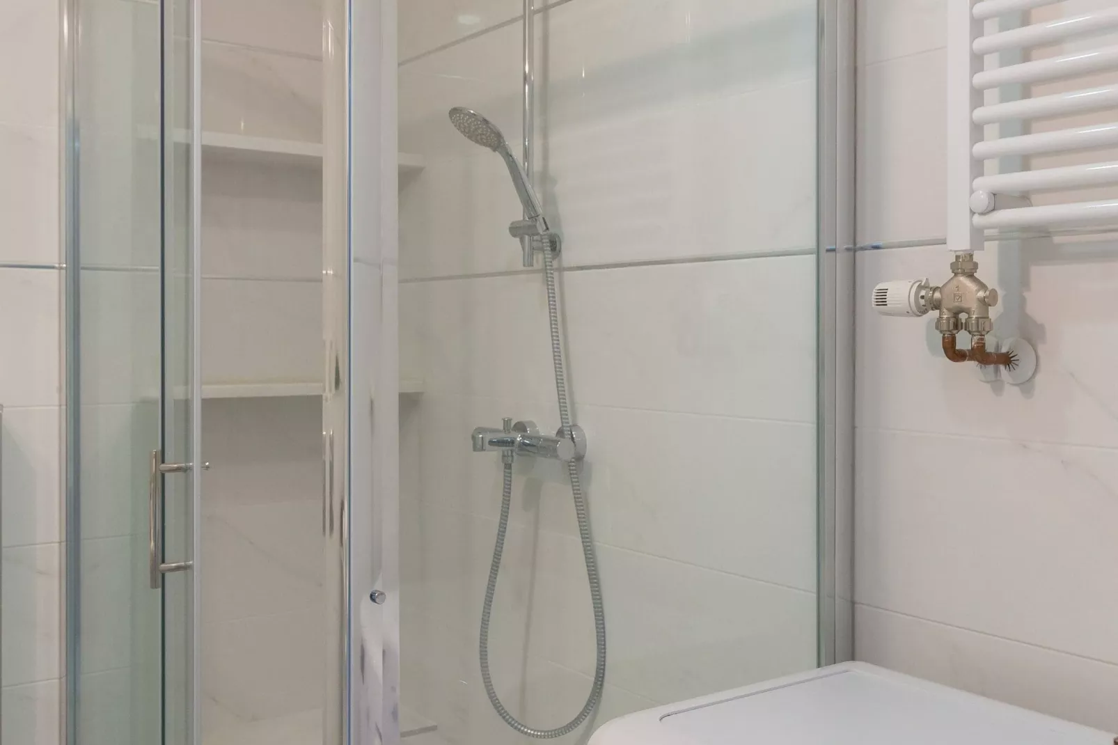 Apartment Super Marijo - Two-Bedroom Apartment with Sea View-Bathroom