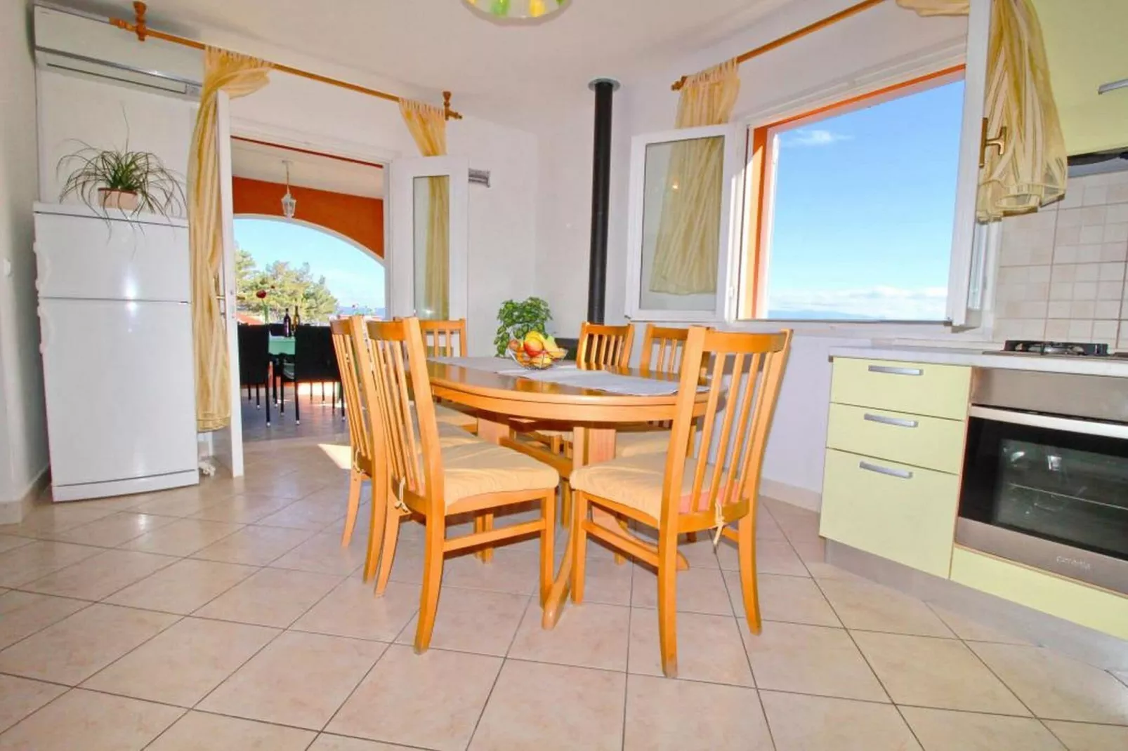 Apartments Sea Line - One Bedroom Apartment with Terrace and Sea View-Dining room