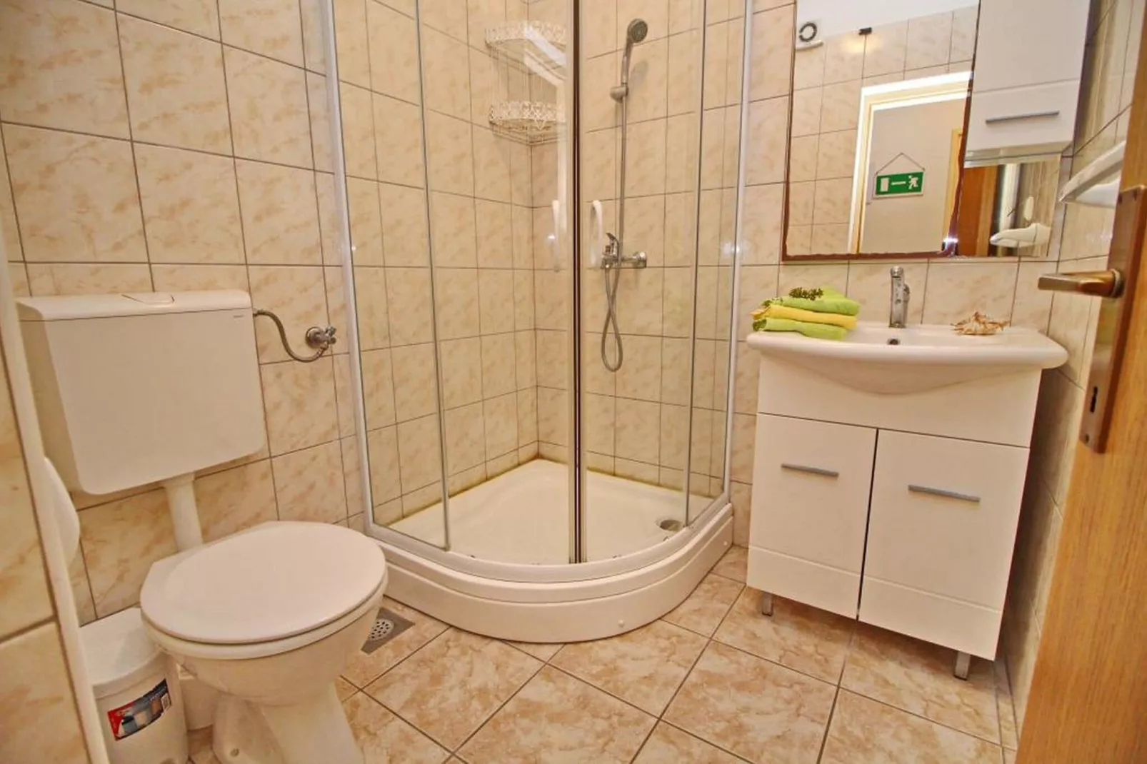 Apartments Sea Line - One Bedroom Apartment with Terrace and Sea View-Bathroom