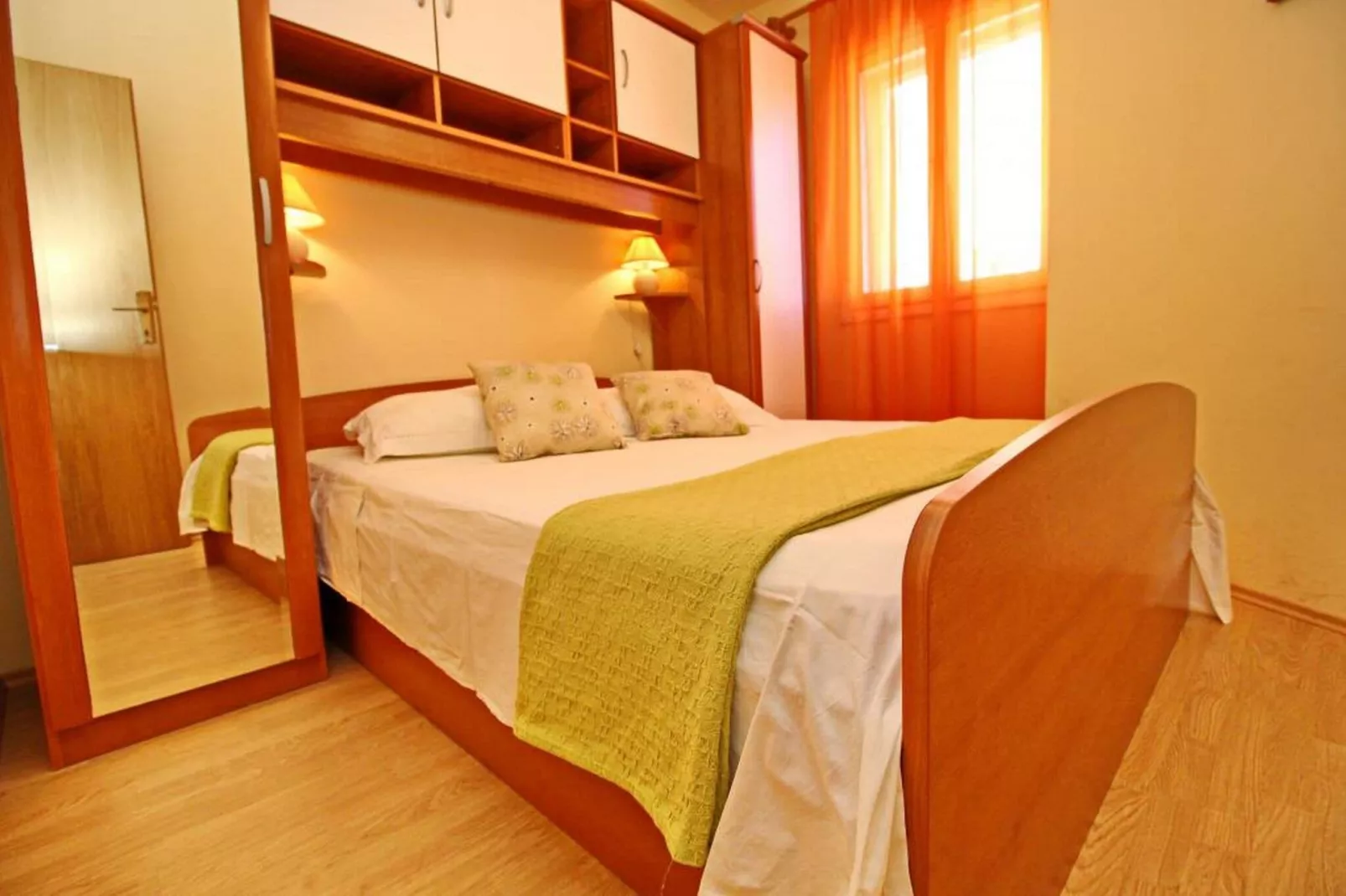Apartments Sea Line - Two Bedroom Apartment with Terrace and Sea View-Schlafzimmer