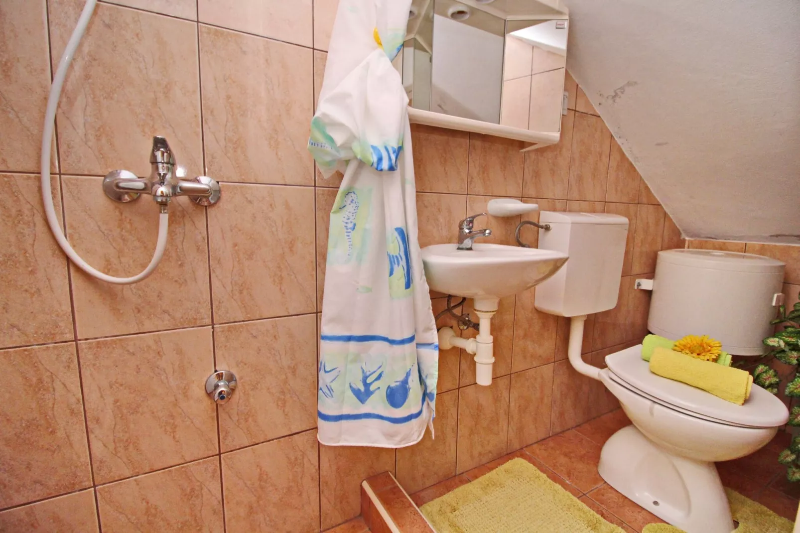 Apartments Sea Line - Two Bedroom Apartment with Terrace and Sea View-Badezimmer