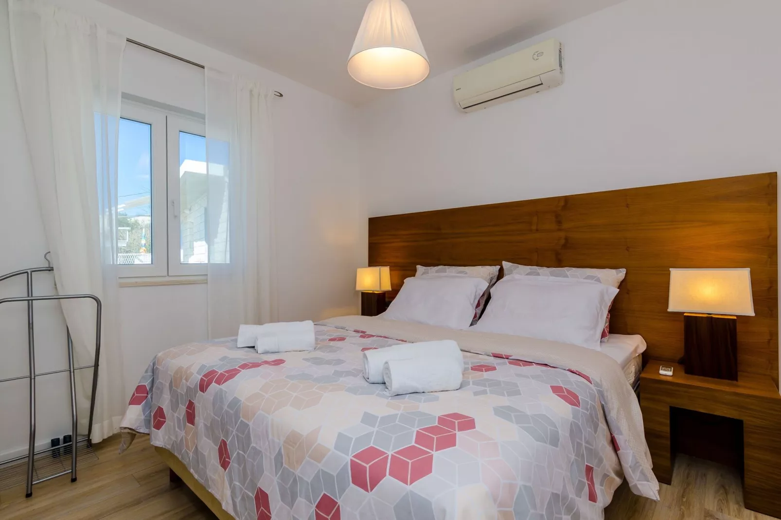 Apartments Knego - Comfort One Bedroom Apartment with Balcony and Sea View-Bedroom