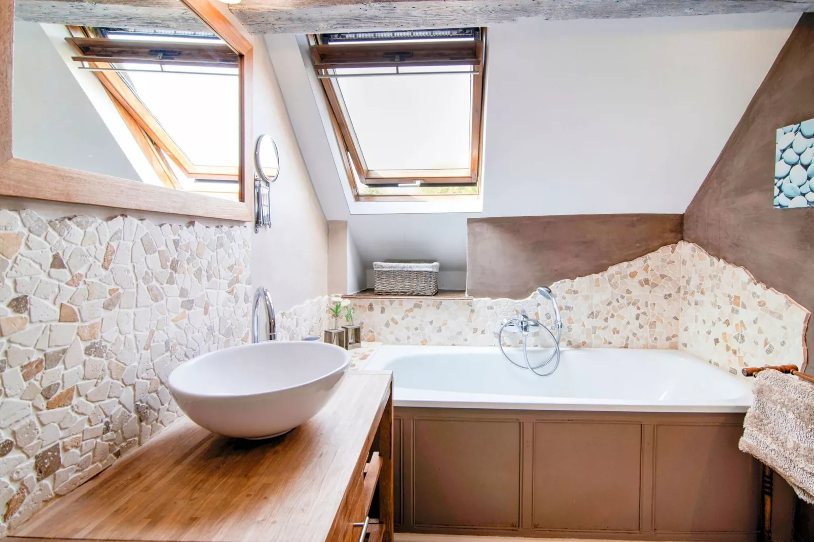 La Romaine-Bathroom