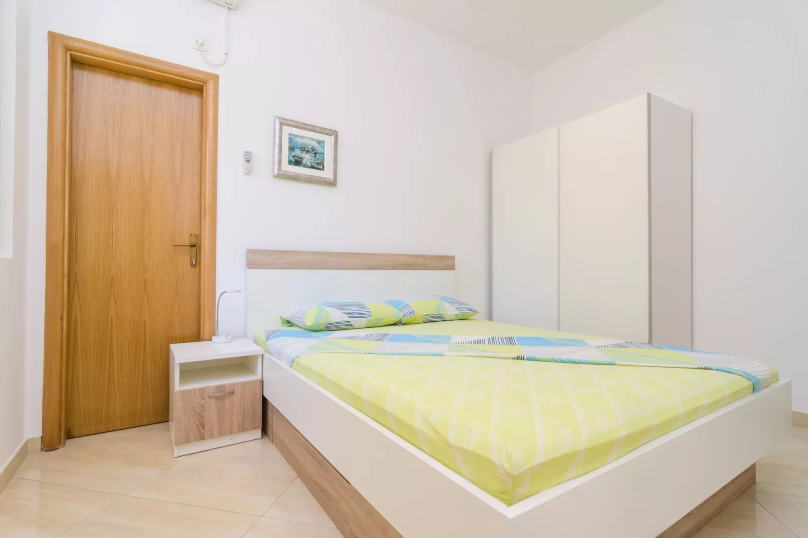 Apartments & Rooms Barišić - Standard Studio Apartment with Balcony and Garden View (G1-6)-Schlafzimmer