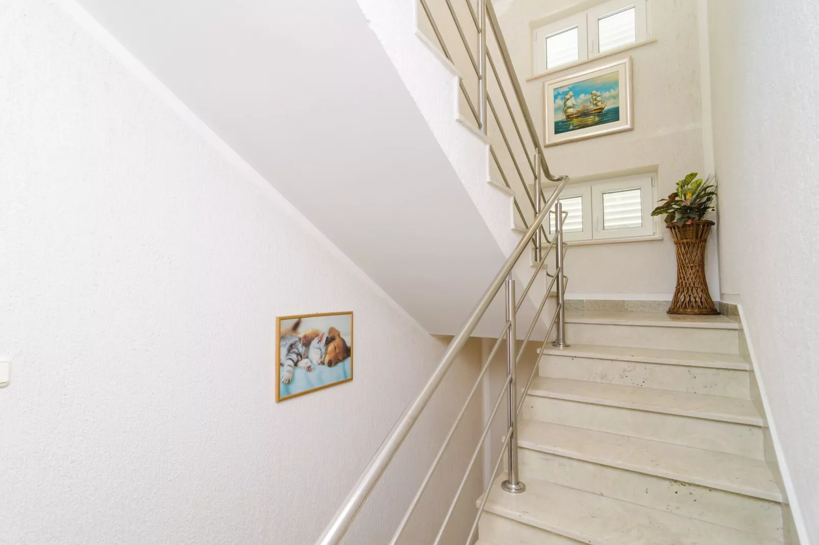 Apartments & Rooms Barišić - Studio Apartment with Balcony and Garden View (First Floor)-APT 9-Indoor
