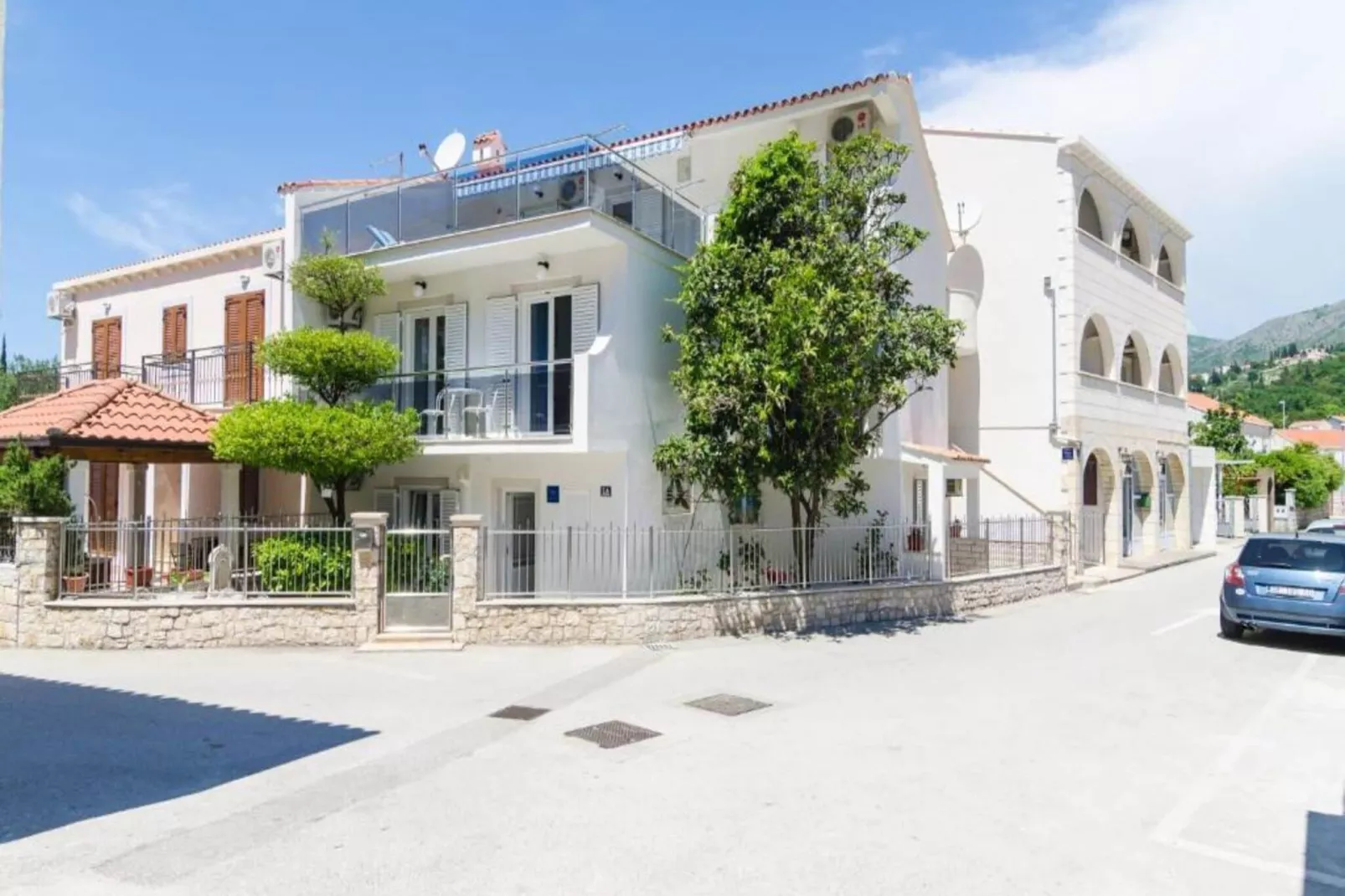 Apartments & Rooms Barišić - Studio Apartment with Balcony and Garden View (First Floor)-APT 9-Outdoor