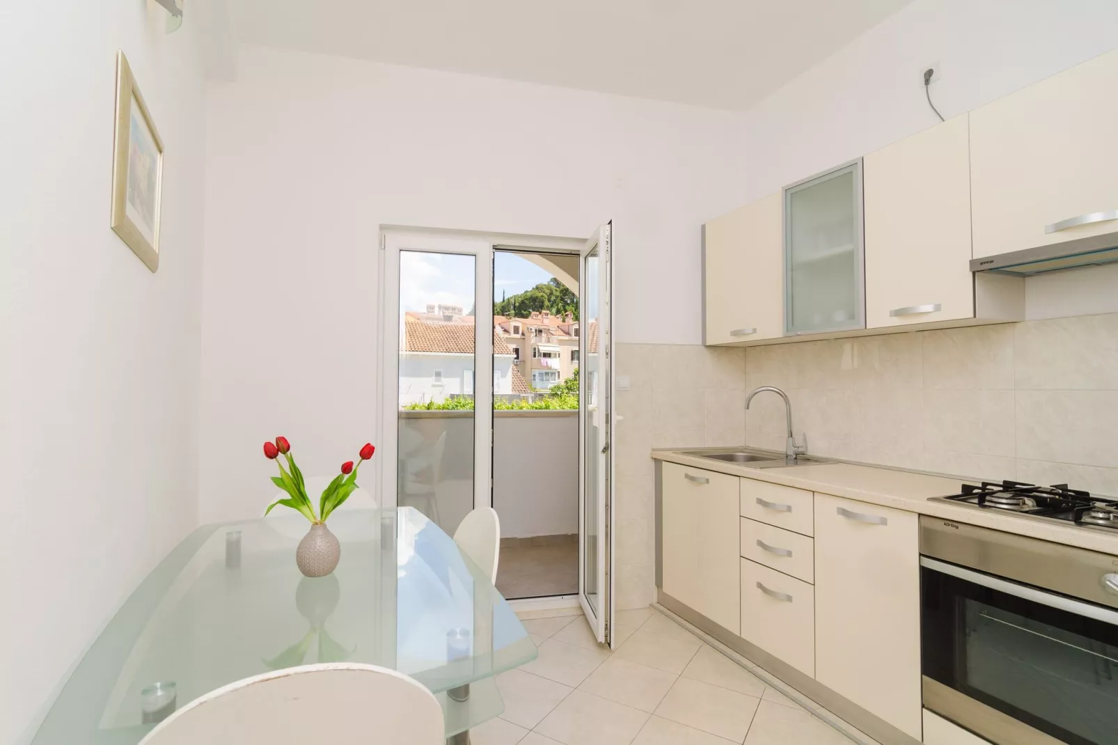 Apartments & Rooms Barišić - Studio Apartment with Balcony and City View (First Floor)-APT 10-Cuisine