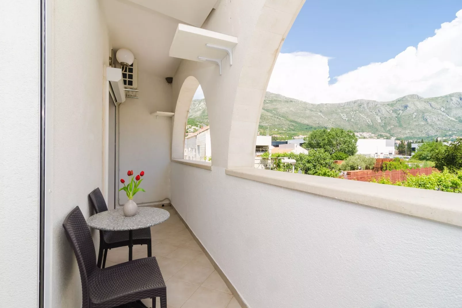 Apartments & Rooms Barišić - Studio Apartment with Balcony and City View (First Floor)-APT 10-Balcon-terrasse