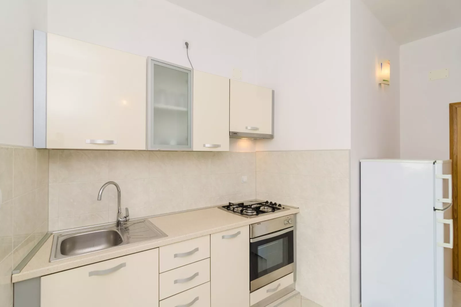 Apartments & Rooms Barišić - Studio Apartment with Balcony and City View (Second Floor) (Apt 14)-Kitchen