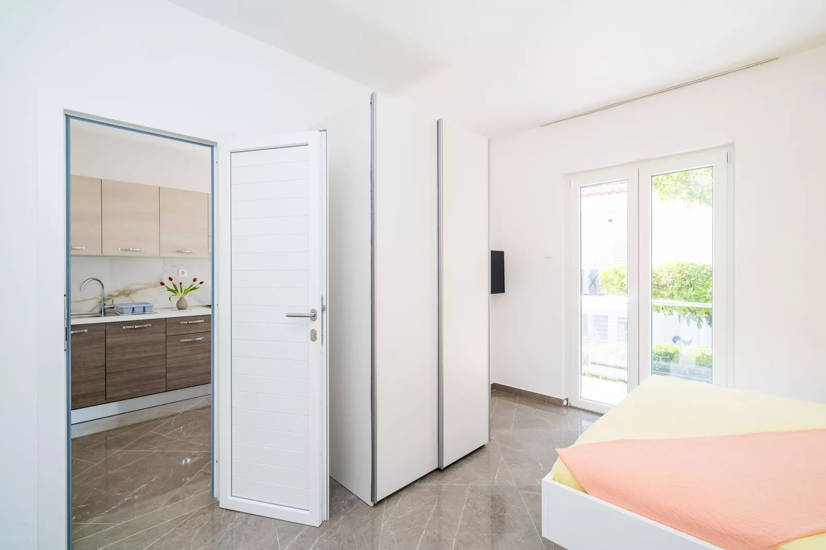Apartments & Rooms Barišić-Standard One Bedroom Apartment with Balcony and Garden View(APT-3)-Bedroom