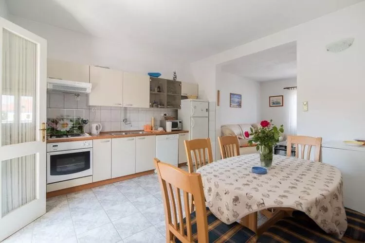 Apartment Alana - Two Bedroom Apartment with Terrace and Sea View - (ST)-Kitchen