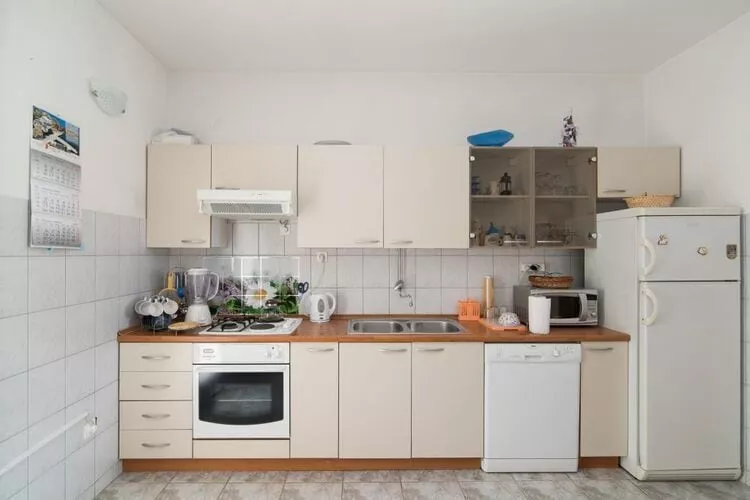 Apartment Alana - Two Bedroom Apartment with Terrace and Sea View - (ST)-Kitchen