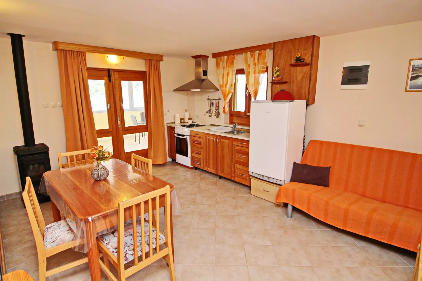 Holiday Home Katica - One Bedroom Holiday Home with Terrace and Sea View-Wohnzimmer