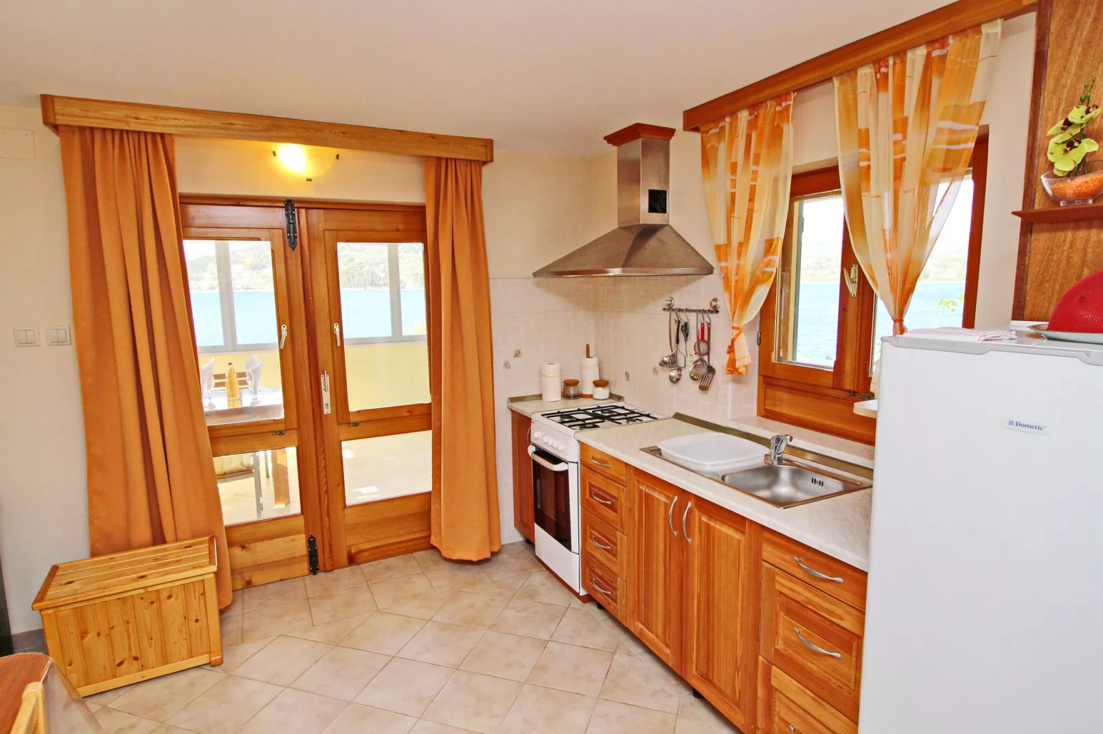 Holiday Home Katica - One Bedroom Holiday Home with Terrace and Sea View-Küche