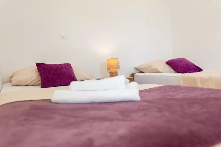 Apartment Mojaš - Two Bedroom Apartment with Terrace-Bedroom