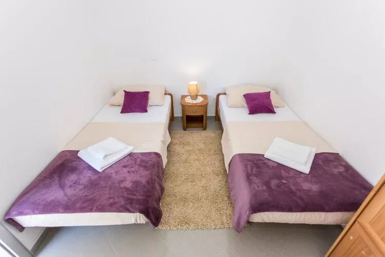 Apartment Mojaš - Two Bedroom Apartment with Terrace-Bedroom