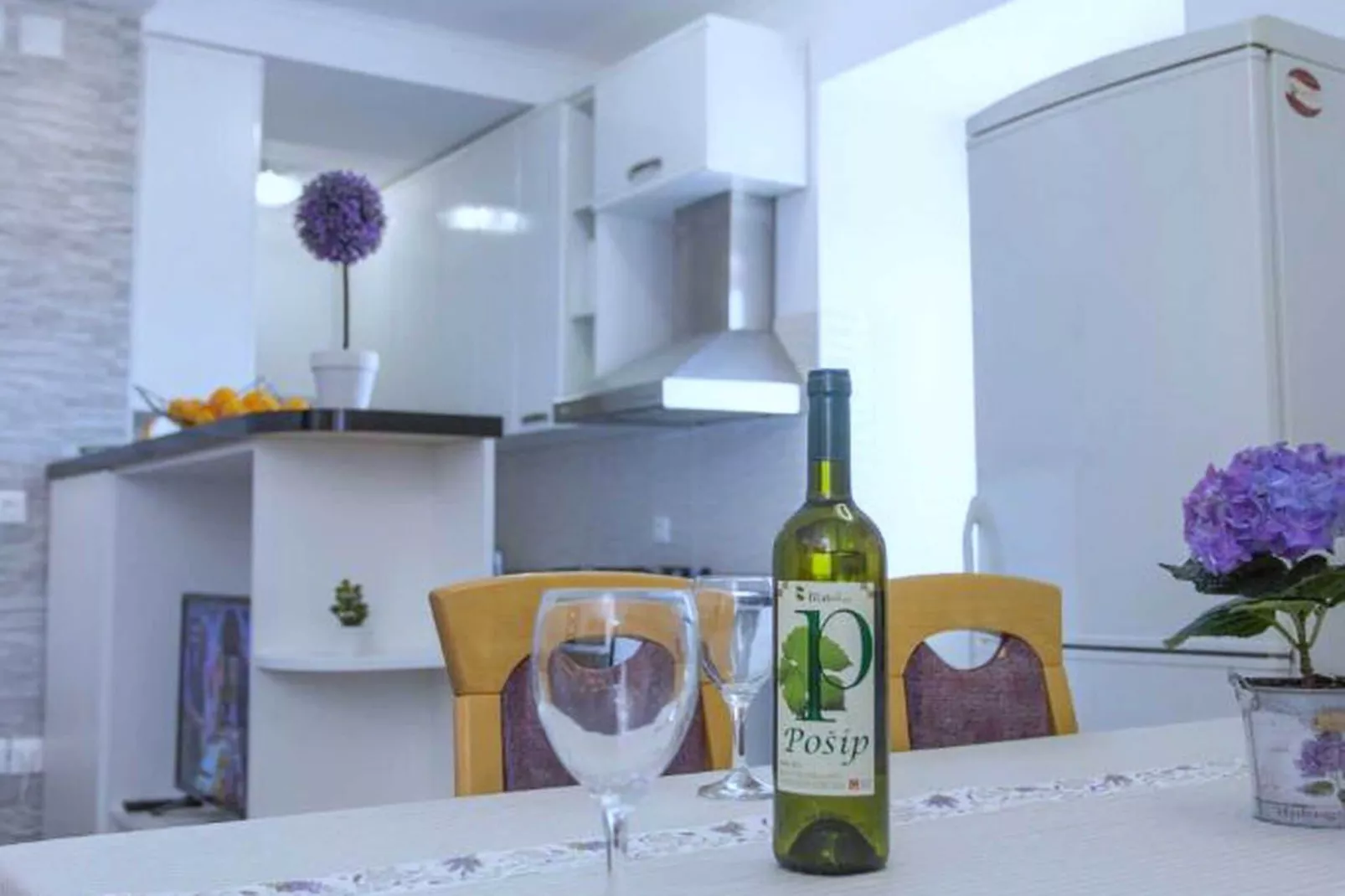 Apartment Mojaš - Two Bedroom Apartment with Terrace-Indoor