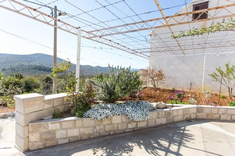 Apartment Mojaš - Two Bedroom Apartment with Terrace-Outdoor