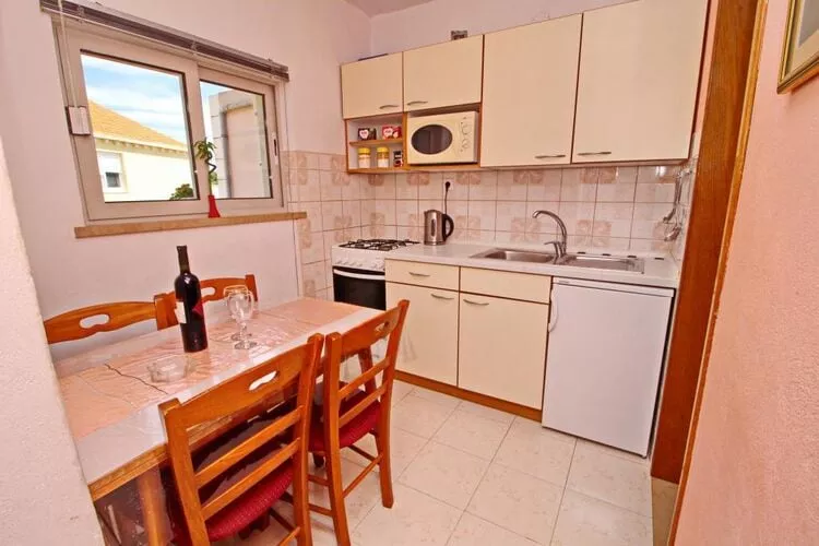 Apartments Radojković Lumbarda -One Bedroom Apartment with Terrace and Partial Sea View(A1)-Kitchen