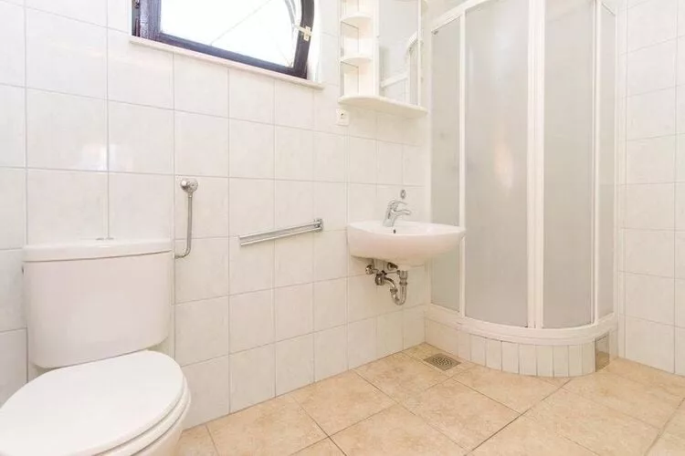 Apartments Čiovo - Comfort One Bedroom Apartment with Terrace (A2)-Salle de bain
