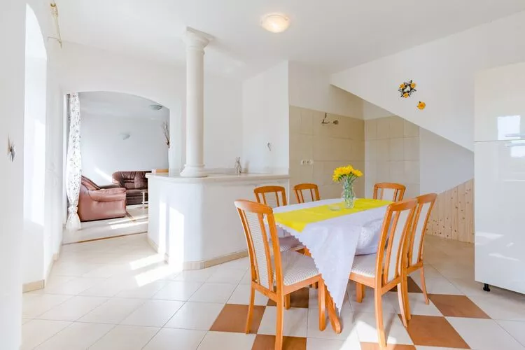 Apartment Magdalena - Three Bedroom Apartment-Salle à manger