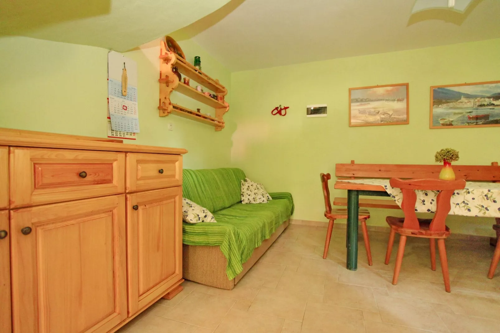 Stone House Oreb's Cottage - Two Bedroom Stone House with Terrace and Garden View-Salon