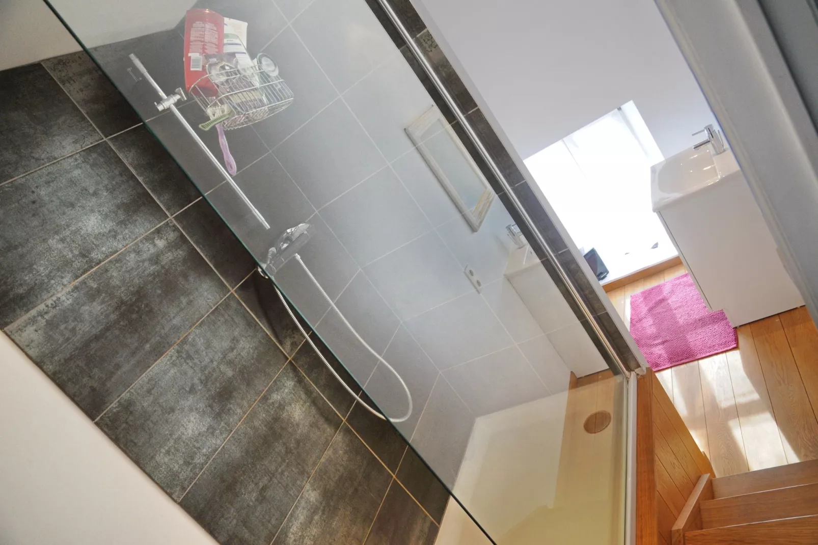 Borlonette-Bathroom